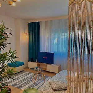 Flat In The Center Appartamento Tirana